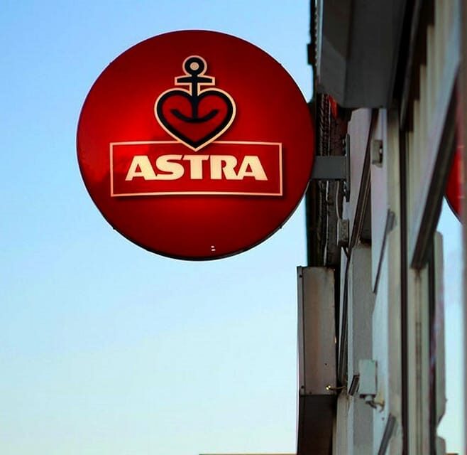 Hamburg - St. Pauli coffee klatch with ex dominatrix - perfect in rainy weather - An honest look at what this tour really offers