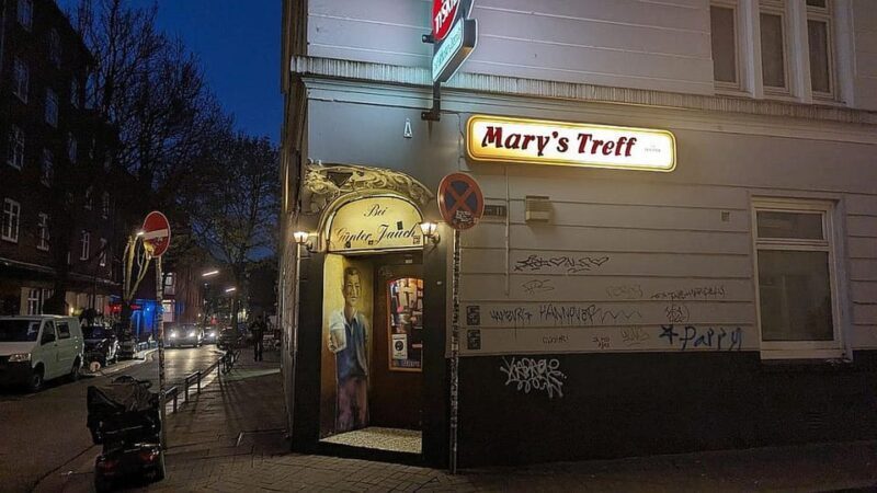 Hamburg - St. Pauli coffee klatch with ex dominatrix - perfect in rainy weather - Practical details and value