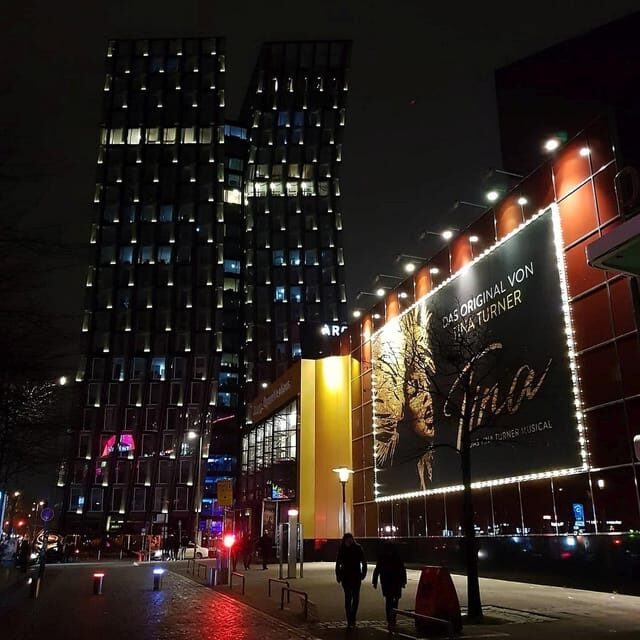 Hamburg - St. Pauli coffee klatch with ex dominatrix - perfect in rainy weather - Who will love this tour?