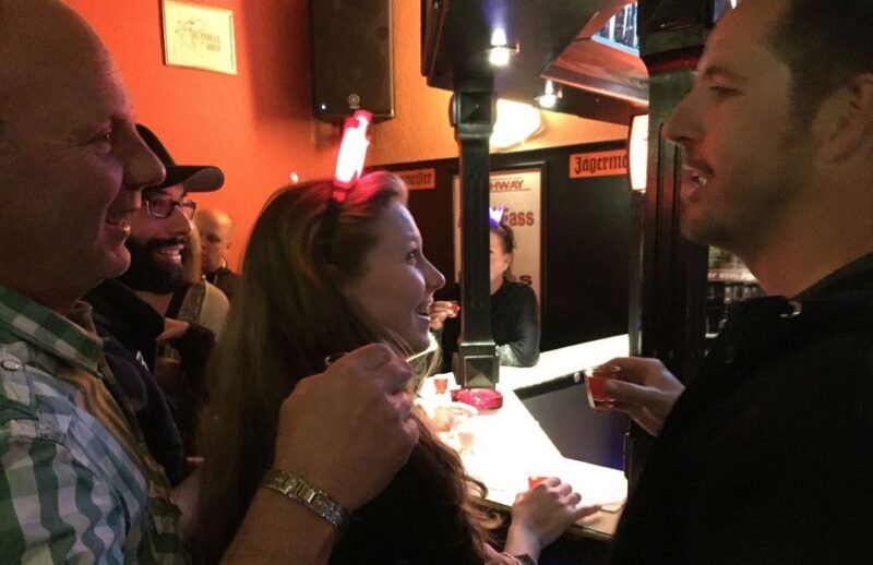 Hamburg: St. Pauli Highlights Guided Tour with Beer for 18+ - Who Should Consider This Tour?