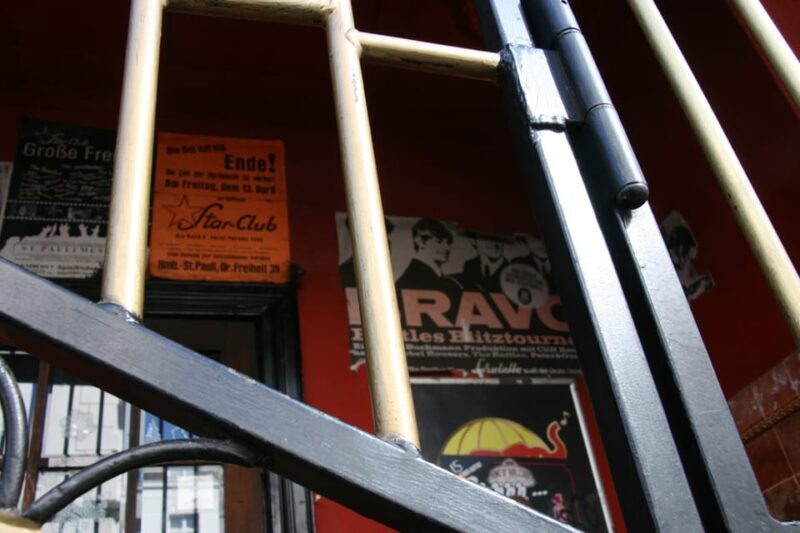 Hamburg: St. Pauli Walking Tour with Live Music - Key Points