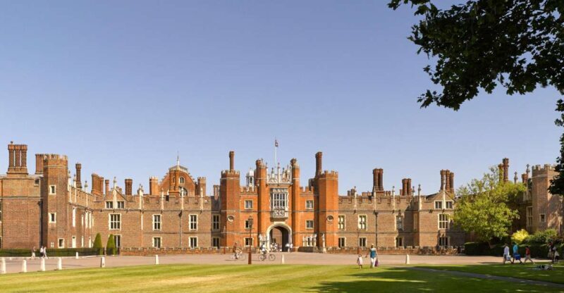 Hampton Court Palace and Windsor Castle Private Car Tour - What Travelers Say