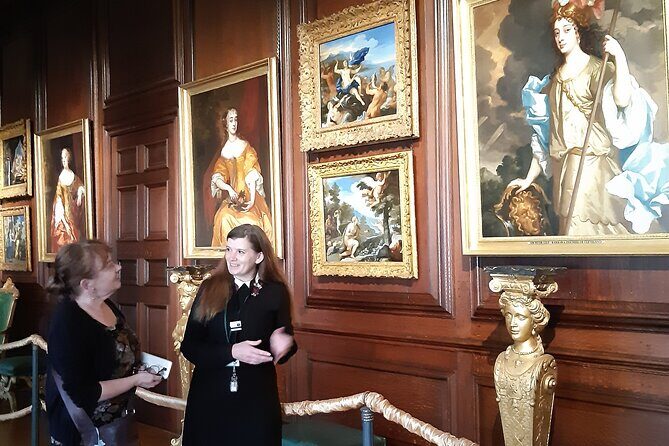 Hampton Court Palace private tour with an accredited expert guide - The Experience at a Glance