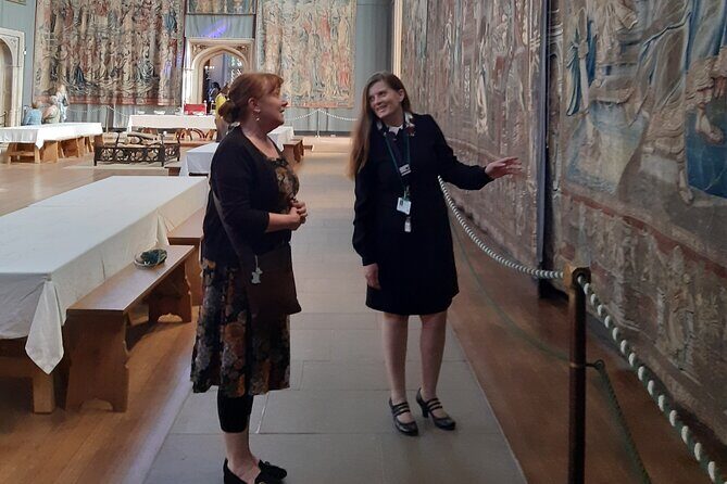 Hampton Court Palace private tour with an accredited expert guide - FAQ