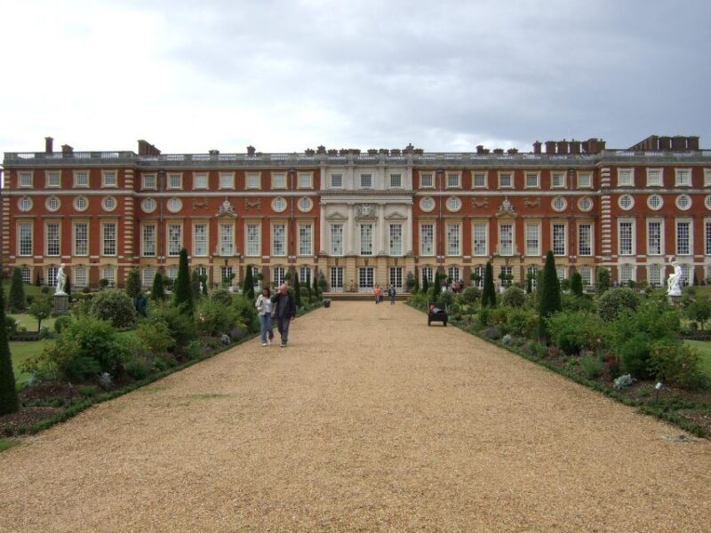 Hampton Court Palace Private tour With Fast Track Entry - FAQs