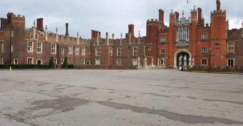 Hampton Court Palace Private Tour with Fast Track Pass - The Realities: What Some Travelers Have Said