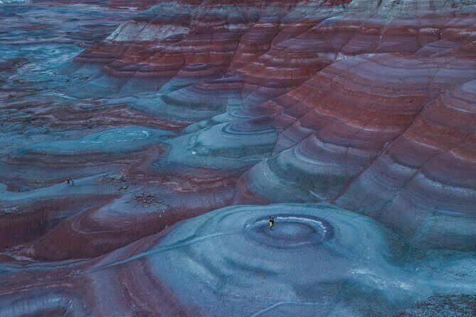 Hanksville: Purple Mountain Photography Tour - Key Points