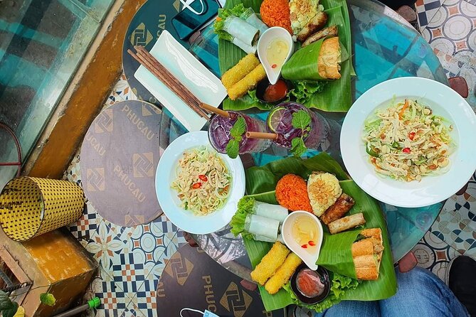 Hanoi Jeep Tour: Food, Culture and Fun by Vietnam Army Jeep - Stop 4: Long Biên Bridge for iconic shots and Red River calm