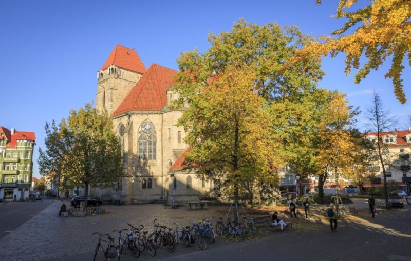 Hanover: Guided Walking Tour of the Nordstadt District - Who Should Consider This Tour?