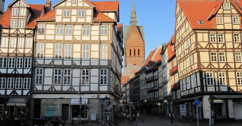 Hanover: Old Town Historical Walking Tour by Geo Epoche - A Walk Through Hanover’s Old Town
