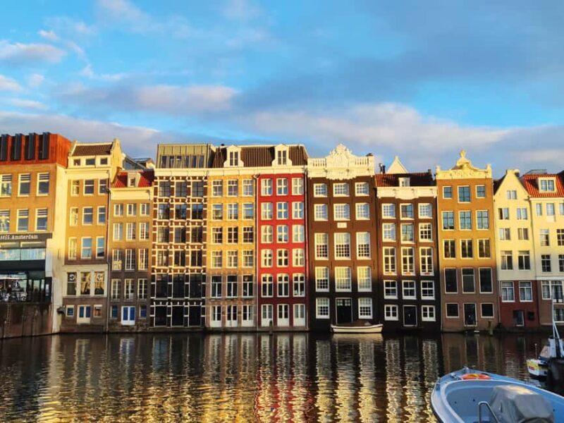 Happy B-day Amsterdam! Guided Tour with a History Buff - Deep Dive into the Experience