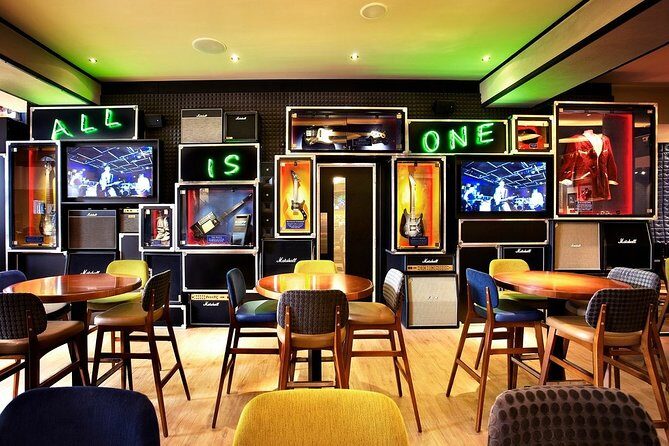 Hard Rock Cafe Copenhagen with Set Menu for Lunch or Dinner - An In-Depth Look at the Tour Experience