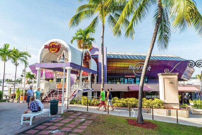 Hard Rock Cafe Miami - Hard Rock Cafe Miami: A Music-Themed Dining Experience Near Biscayne Bay