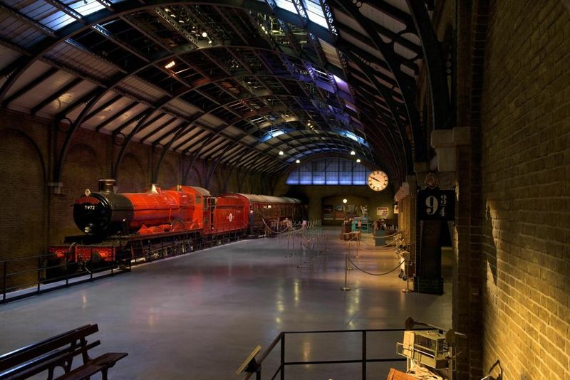 From London: Harry Potter Family Package with Transfers - The Family Photo: Great Hall or Dumbledore’s Office