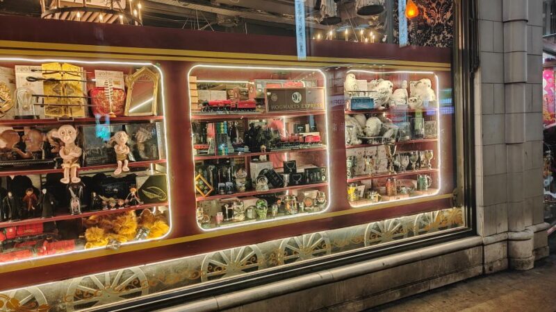 Harry Potter in London - Private Walking Tour - Exploring London’s Magical Film Locations