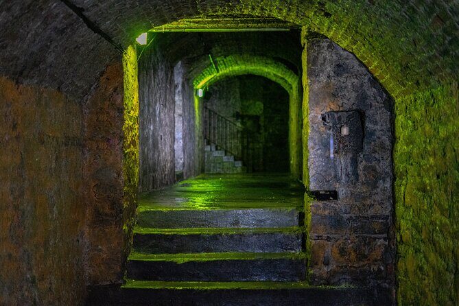 Haunted Vaults and Graveyard Walking Tour in Edinburgh - An Honest Look at the Experience