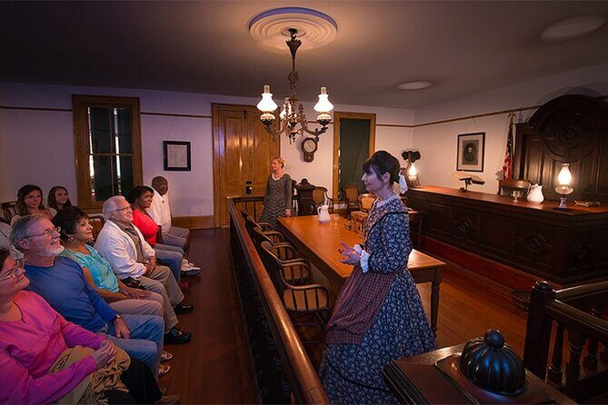 Haunted Whaley House Guided Night Tour - Exploring the Whaley House: History Meets Haunting