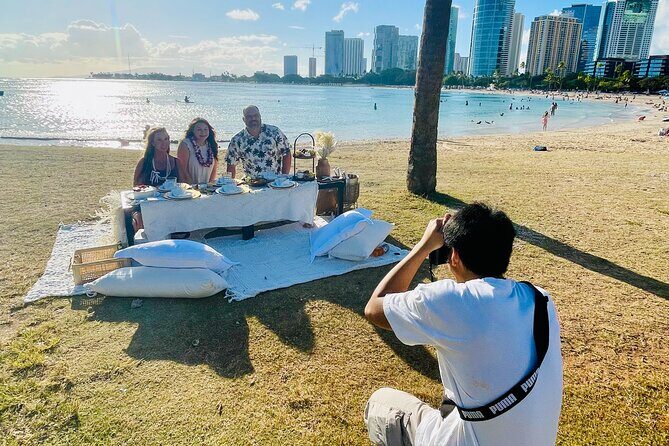 Hawaii Beach Picnic Date - Who Would Love This?