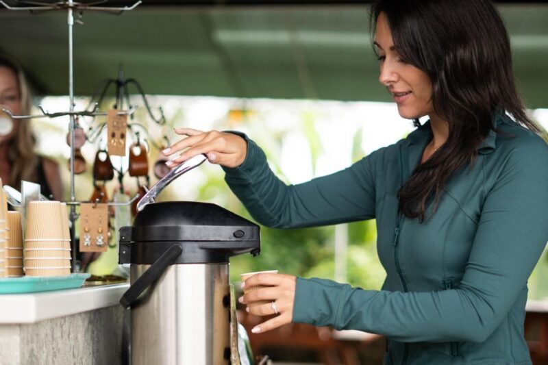 Hawaii: Big Island Volcanoes Day Tour with Dinner and Pickup - Hawaii Volcanoes National Park and Thurston Lava Tube