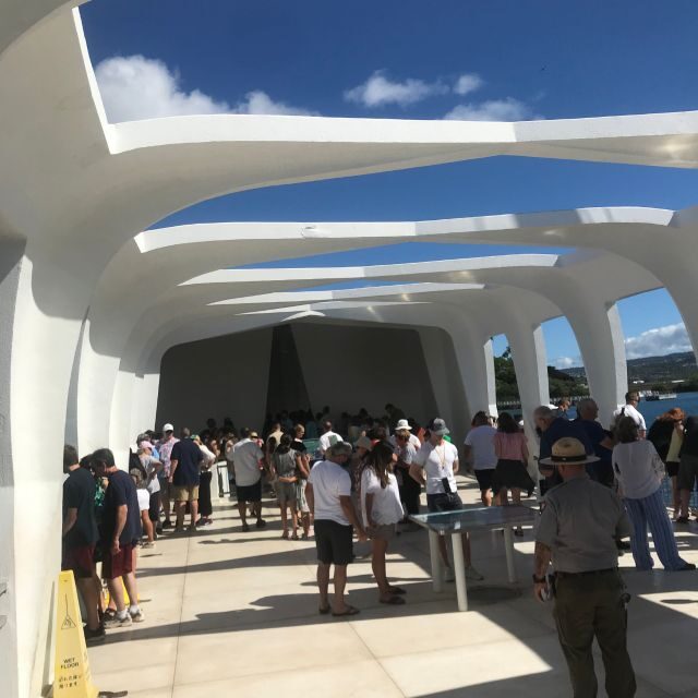 Hawaii: Pearl Harbor and North Shore adventure - An honest look at what the tour offers