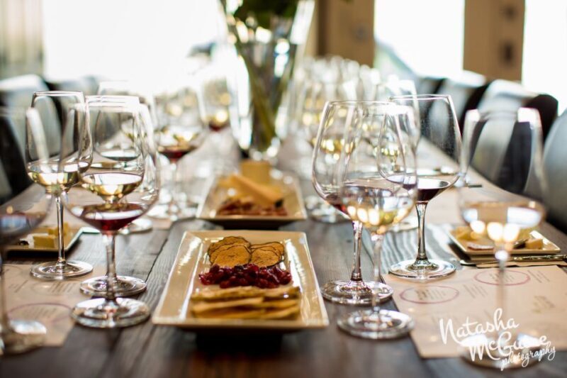 Healdsburg: Boutique Wine and Food Pairing Walking Tour - Key Points