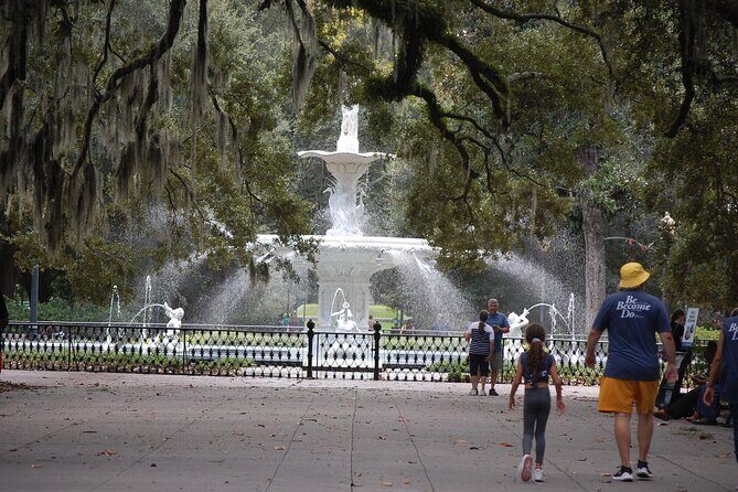 Heart of Savannah History Walking Tour - 2hr - Exploring Savannah in Two Hours
