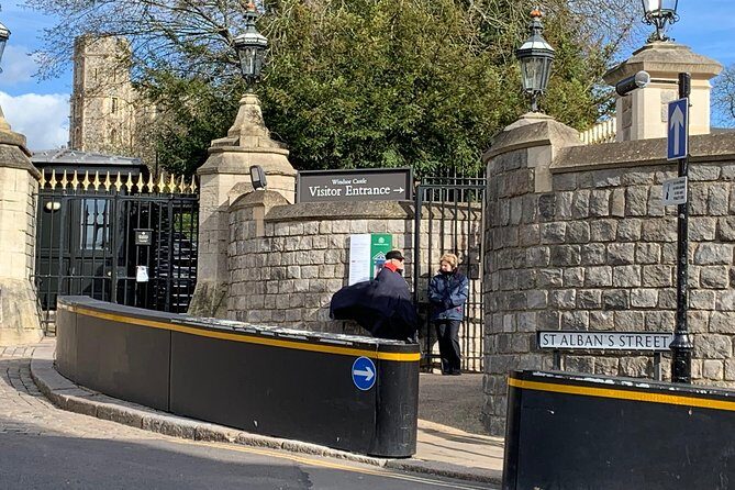 Heathrow Airport Arrival To London Via Windsor Castle - FAQs