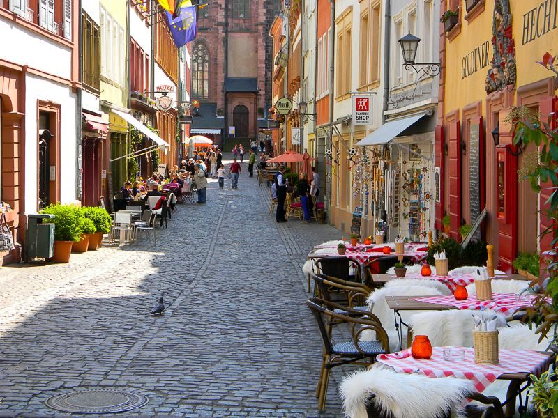 Heidelberg: City of Romance 2-Hour Walking Tour - Exploring Heidelberg in 2 Hours: What to Expect