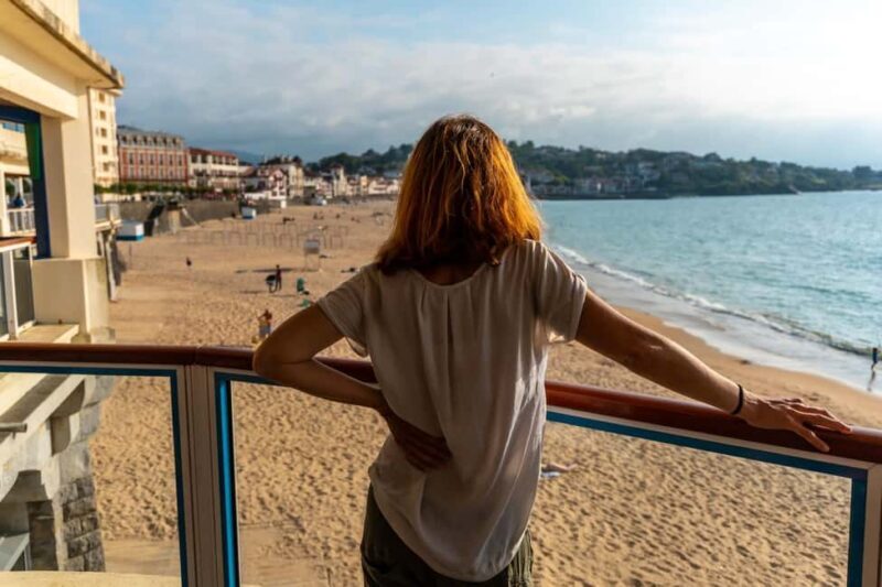 Hello Biarritz: Private 2-Hour Intro Walk with Local Guide - Authenticity and Guide Quality