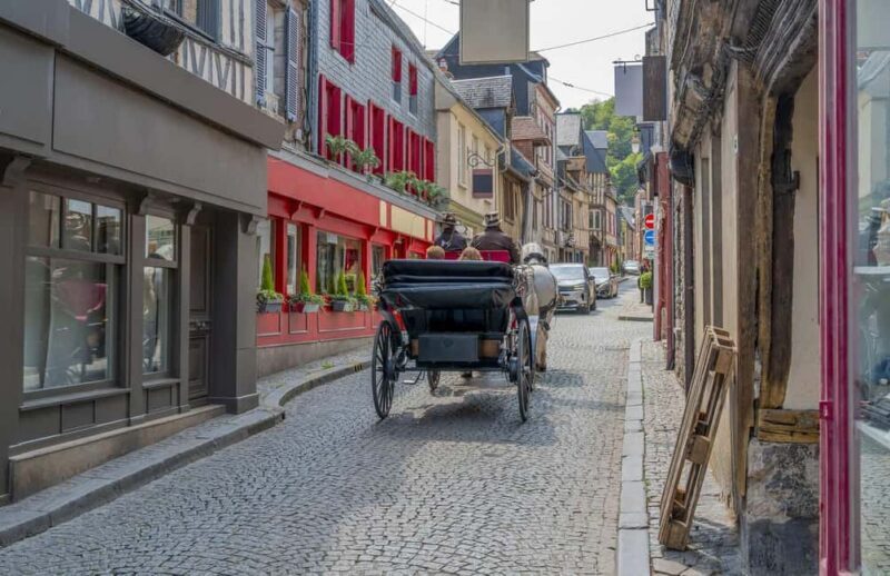 Hello Honfleur: Private 2-Hour Intro Walk with Local Guide - A Walk Through Honfleur’s Heart