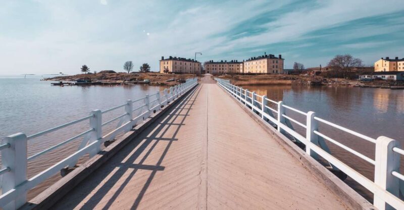 Helsinki: Capture the most Photogenic Spots with a Local - FAQ