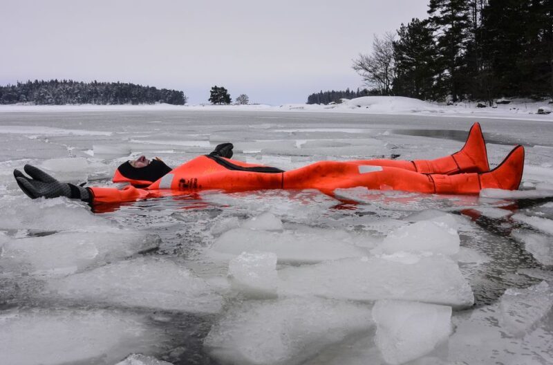 Helsinki: Floating Experience in a Survival Suit - Key Points