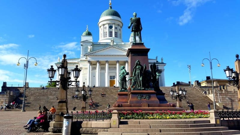 Helsinki: Private All Star Walking Tour - Walking the Streets of Helsinki: What to Expect