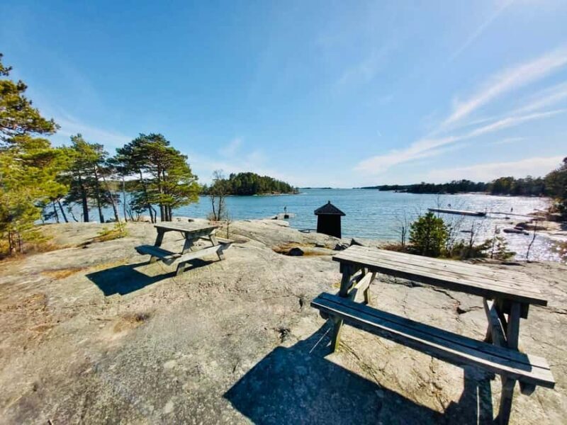 Helsinki: Private Boat Tour with Skipper/ Guide - Key Points