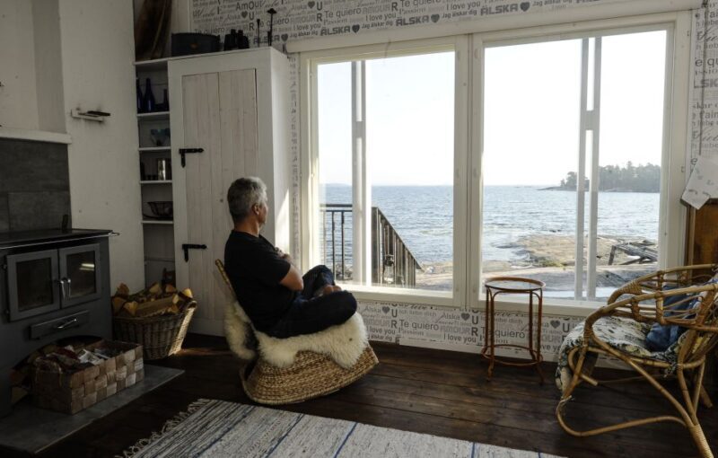 Helsinki: RIB Tour to Summer Cottage with BBQ and Sauna - Key Points