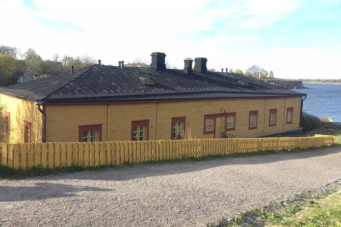 Helsinkis Island Fortress: An Audio Tour of Suomenlinna - FAQ