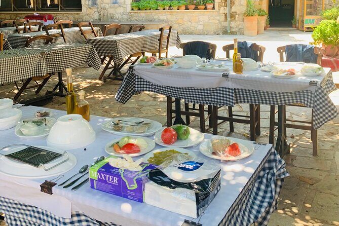 Heraklion: Cretan private cooking lesson with lunch in Arolithos - FAQ