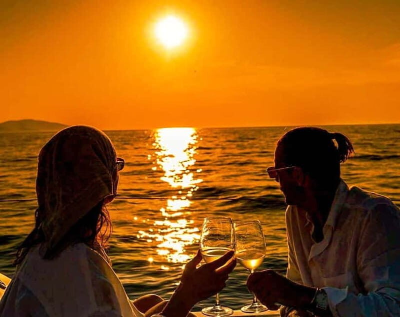 Heraklion: Dia Island Sunset Boat Tour with Dinner - What Makes This Tour Worth It?