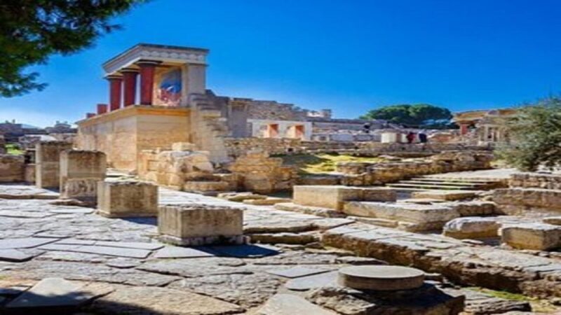 Heraklion: Knossos Palace Guided Tour Half Day - The Details Matter