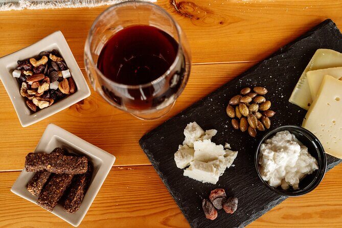 Heraklion Private Half-Day Wine Tasting Tour in Lyrarakis Winery - What We Loved and What to Watch For