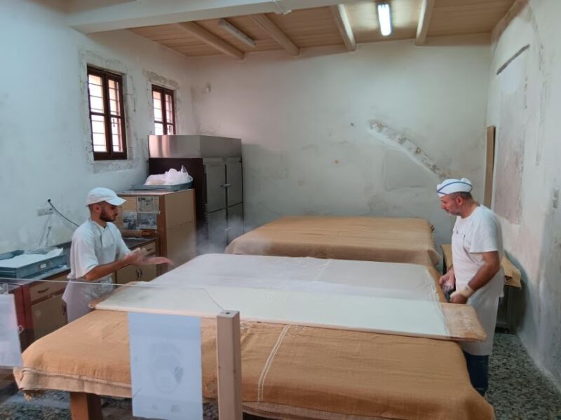 Heraklion: Rethymno Oil & Honey Tasting Pottery & Margarites - Lunch in Rethymno’s Old Town