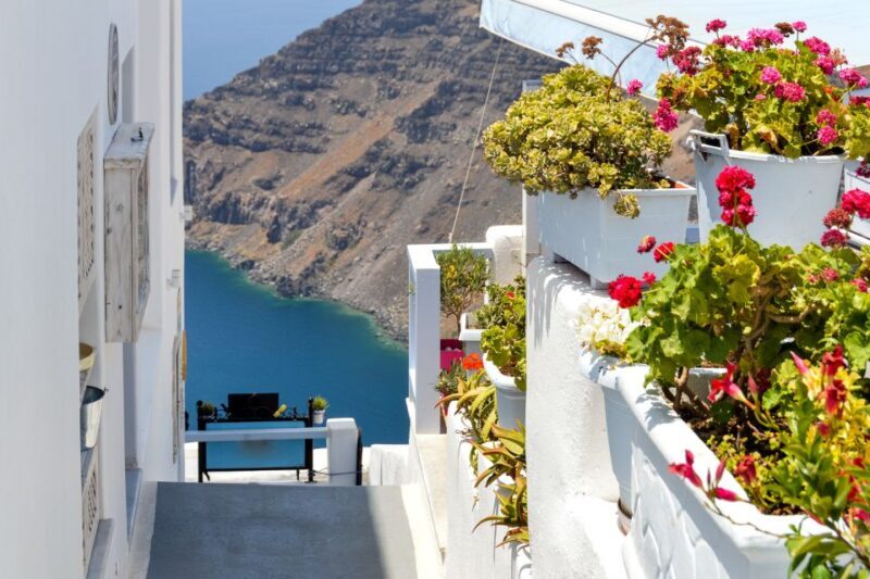 Heraklion: Santorini Day Trip with Boat Transfer & Oia Visit - The Return Journey and Optional Volcano Tour