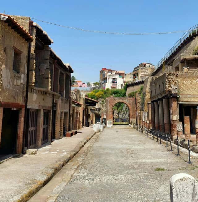 Herculaneum, the ancient pearl of the gulf of Neaples - FAQ