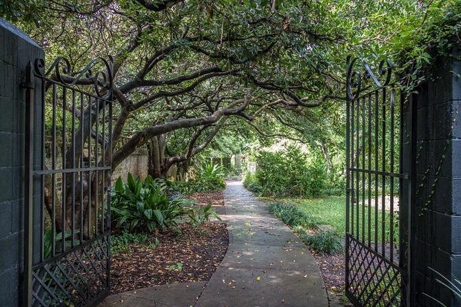 Hidden Alleyways and Historic Sites Small-Group Walking Tour - Who Will Love This Tour?