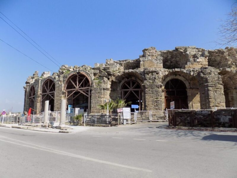 Hidden Gems & Iconic Landmarks of Side: Private Walking Tour - Setting the Scene: What to Expect from the Tour