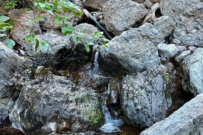 Hidden Grotto Waterfall eMTB & Hiking Adventure Malibu (Beginner) - Practical Tips & Considerations