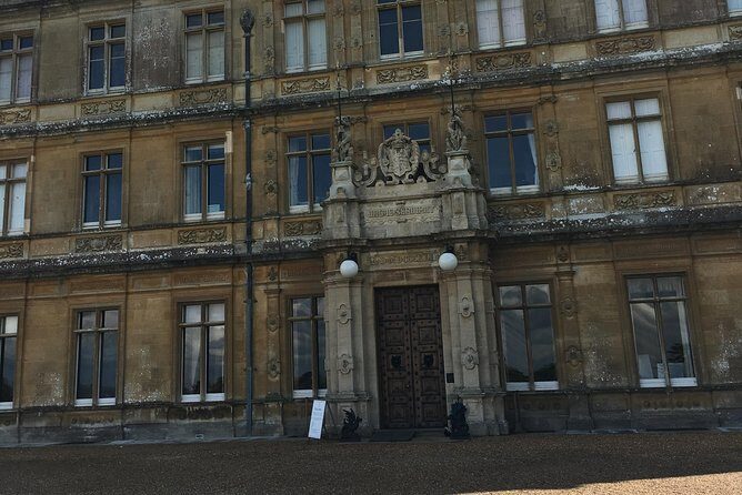 Highclere Castle Private Round Trip Transportation Service - Why opt for this service?