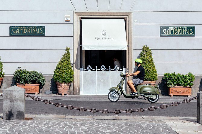 Highlights & Hidden Gems PRIVATE Walking Tour: Naples Delights - Who Is This Tour Best For?