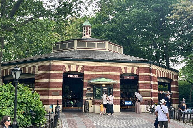 Highlights of Central Park  New York City Guided Walking Tour - An In-Depth Look at the Central Park Guided Walking Tour