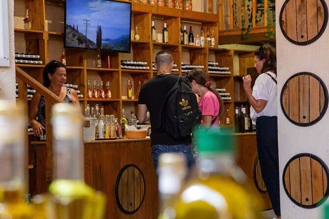 Highlights of Kefalonia with Taste of Local Delights - Transportation and Group Size